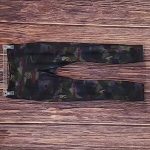 Lululemon train times